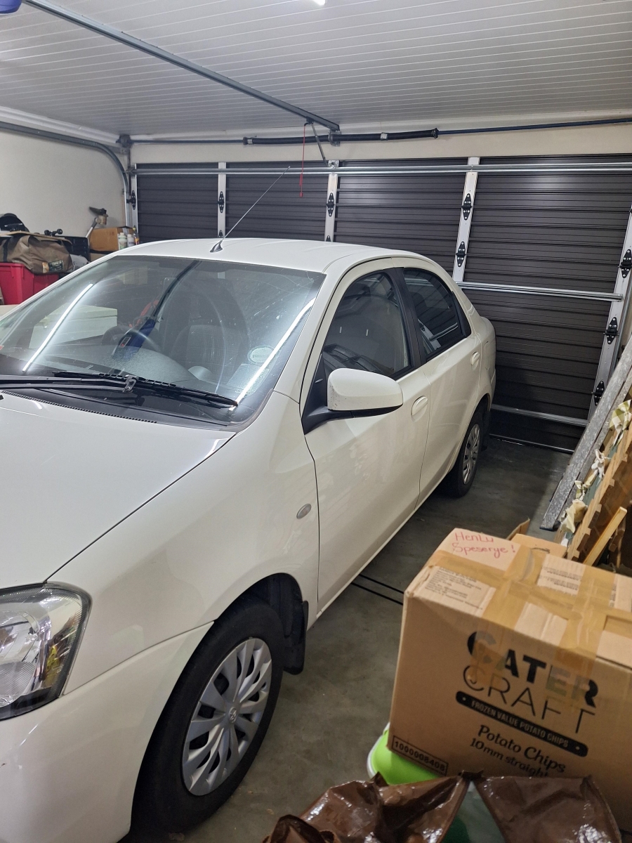 4 Bedroom Property for Sale in Hartenbos Heuwels Western Cape